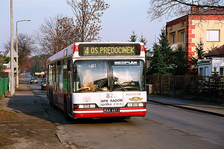 Neoplan N4020 #823