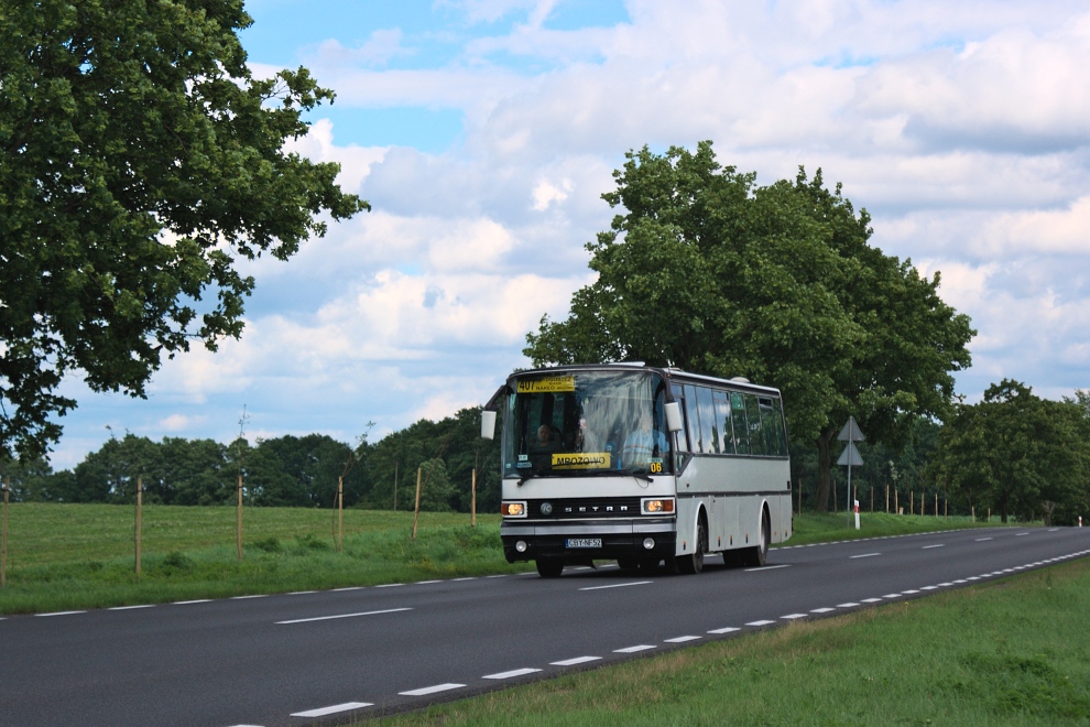 Setra S215 UL #106