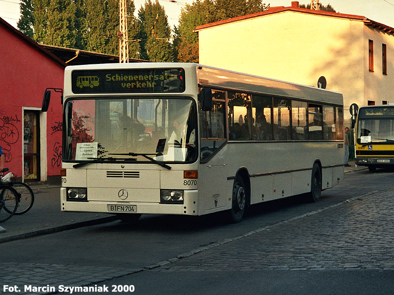 Mercedes-Benz O405N #8070