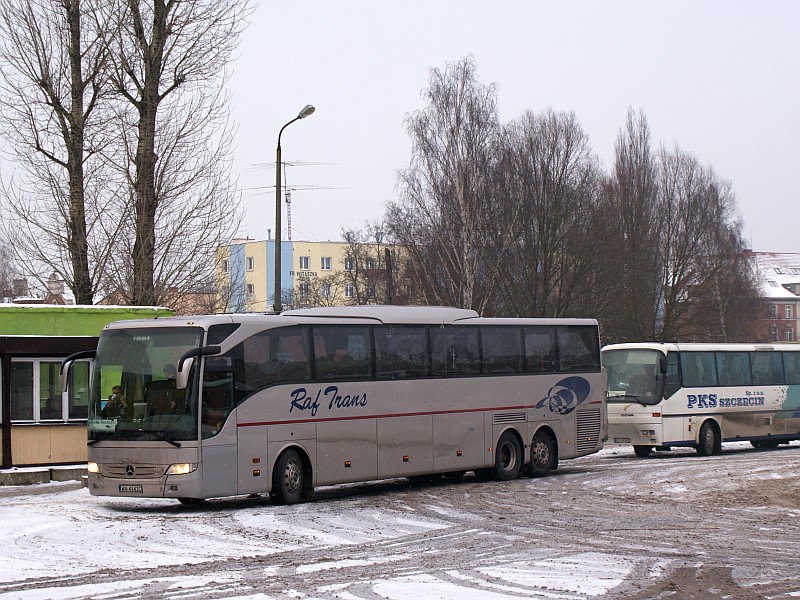 Mercedes Tourismo 17RHD #WN 4143C