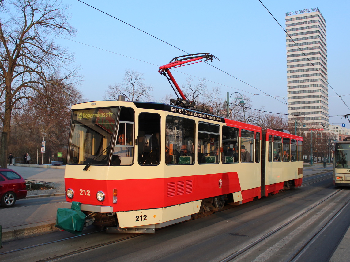 Tatra KT4D #212