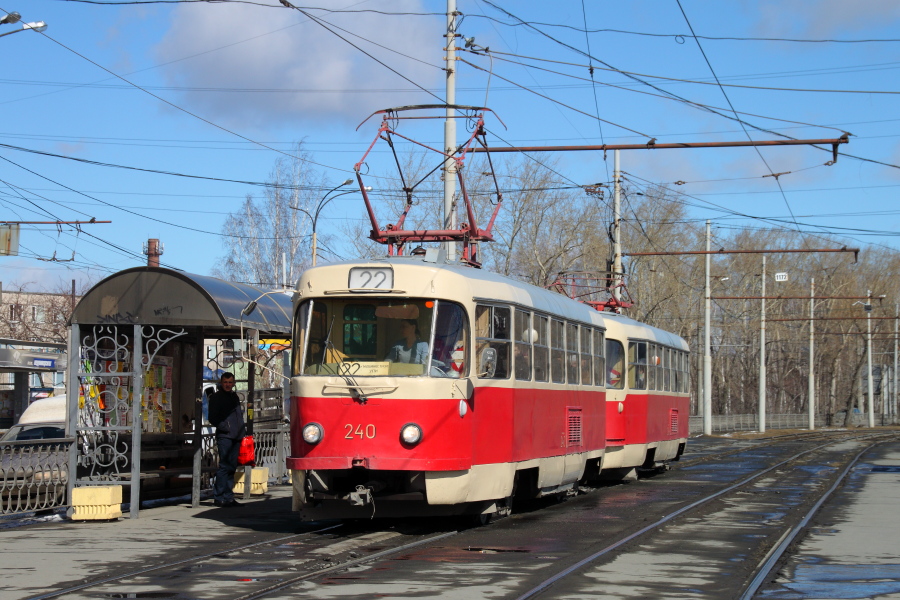 Tatra T3SU #240