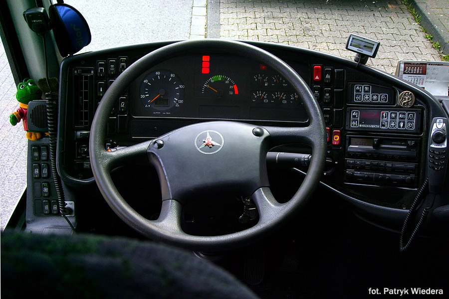 Mercedes-Benz O350-15RHD #RE-FR 456