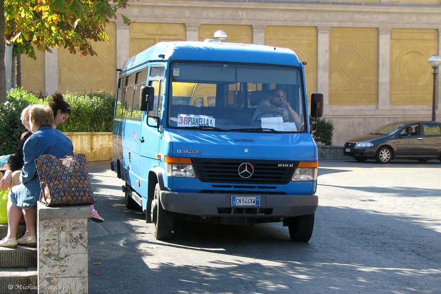 Mercedes 815D/Tomassini #482