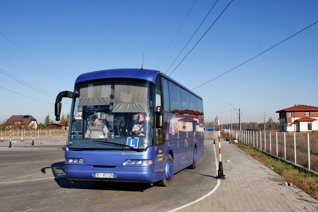 Neoplan N3313 SHD #BI 8512N