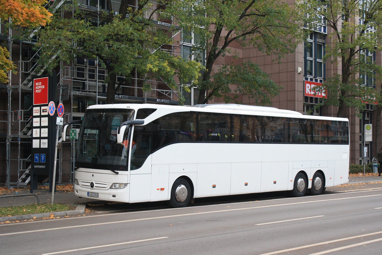 Mercedes-Benz Tourismo 17RHD L #M-ED 1943