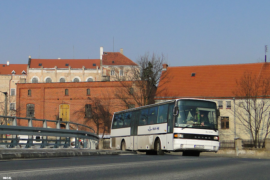 Setra S215 UL #DL 68195