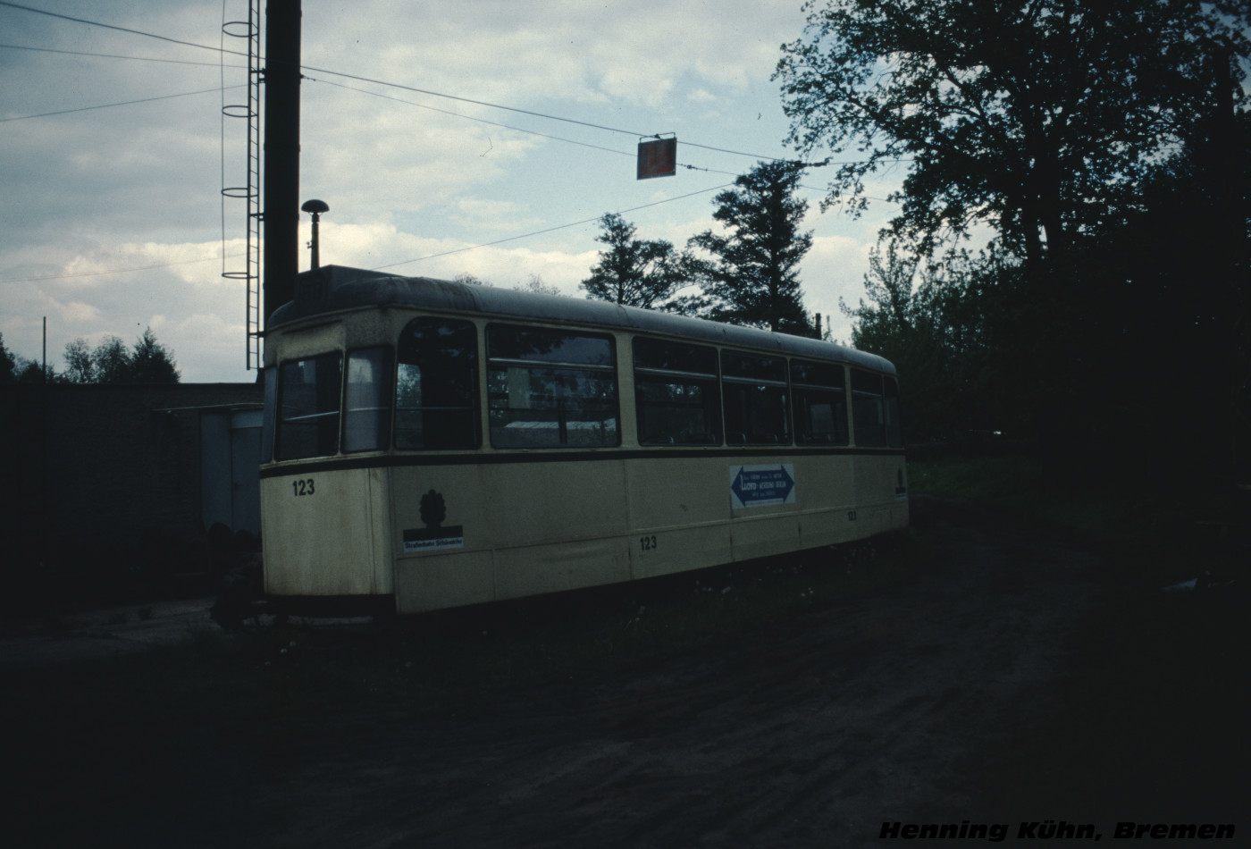 Tatra B2D #123