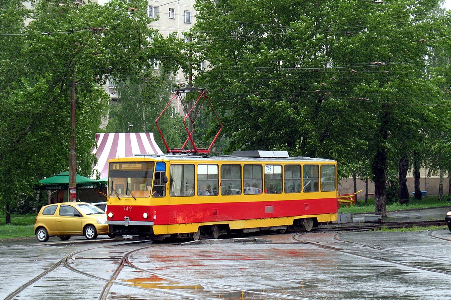 Tatra T6B5SU #749