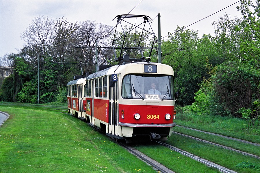 Tatra T3M #8064
