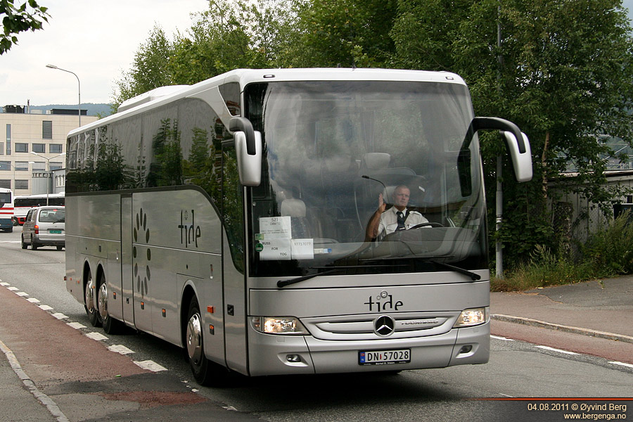 Mercedes-Benz Tourismo 16RHD #1063