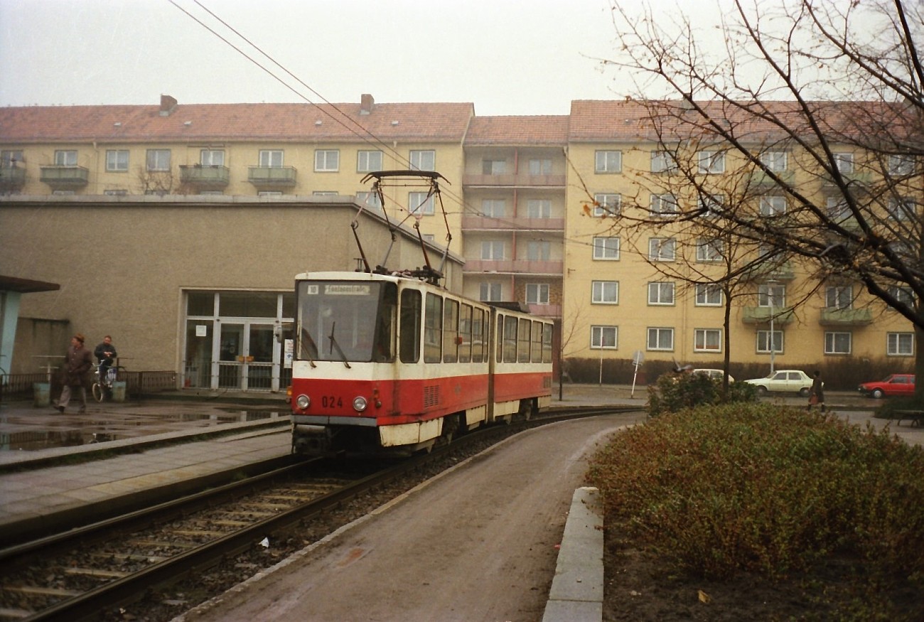 Tatra KT4D #024